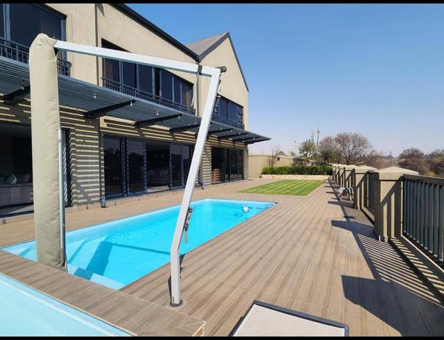 5 BEDROOM HOUSE FOR SALE IN HERON BANKS GOLF ESTATE